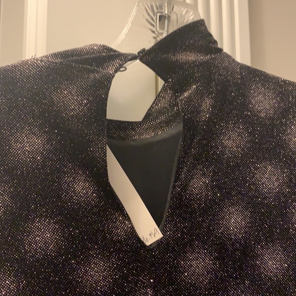 Black and Gold shimmer holiday dress - Picture 3 of 4